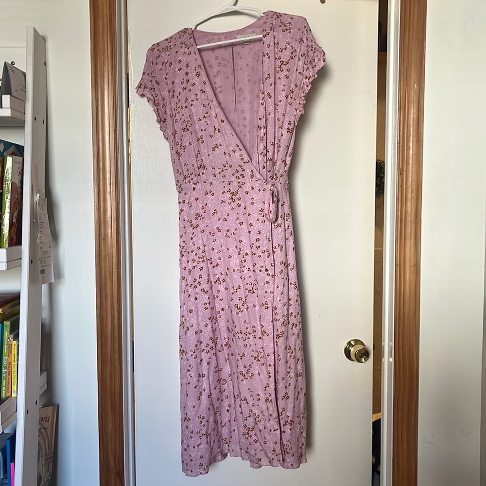 Beautiful Joie dress. Only wore once. Size XS but fits like small